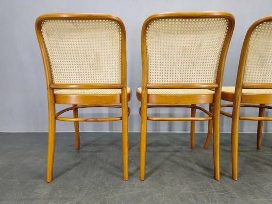 Image 1 of Set van 4 TON Bentwood stoelen nr. 811 naar Hoffmann, jaren 1990