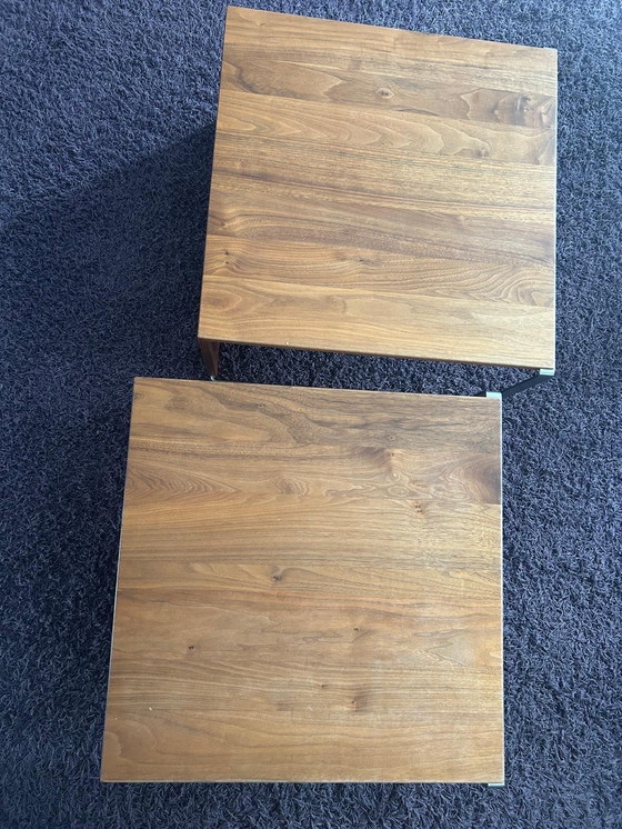 Image 1 of 2x mesa auxiliar nogal macizo con acero inoxidable