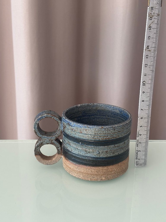 Coppia di tazze vintage in ceramica danese – Tazze in gres danese – Smaltate di blu – Stoviglie (photo 9 of 9)