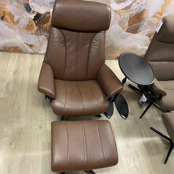 Image 1 of Fauteuil inclinable Paul Stressless avec repose-pieds