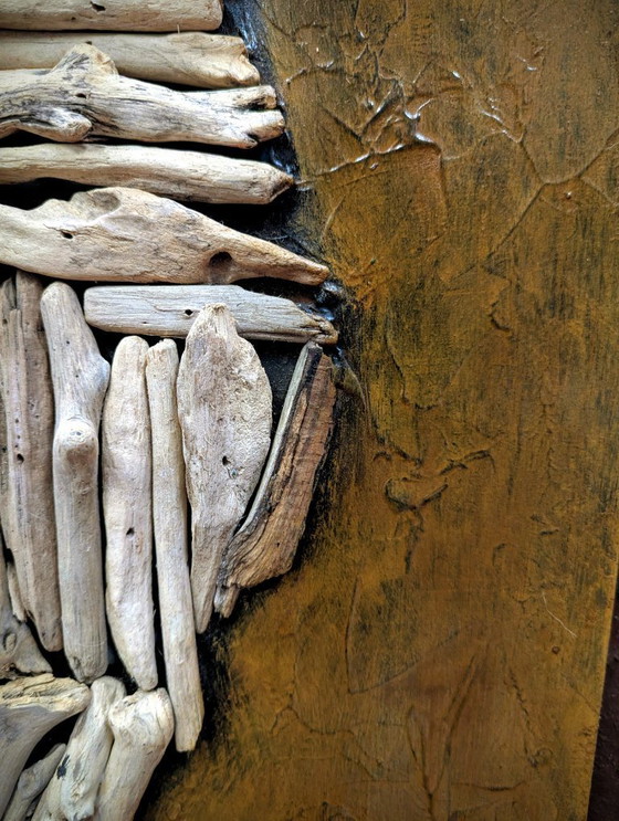 Image 1 of Facial Variations –  3 Wandobjecten met Reliëf, Linnen en Drijfhout ( ieder item 60 × 60 × 4 cm)