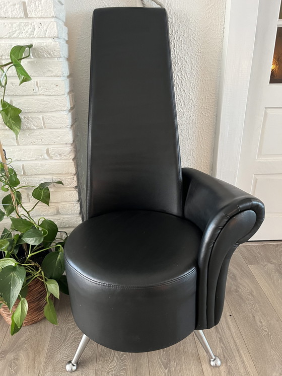 Image 1 of Trône à dossier haut au design postmoderne – Une pièce asymétrique qui attire le regard