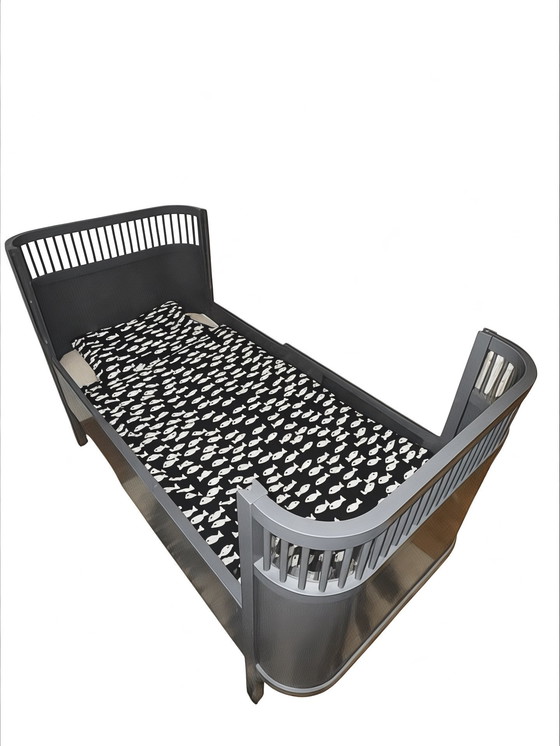 Image 1 of Sebra Bed Baby & Junior Grijs FSC Viggo Einfeldt