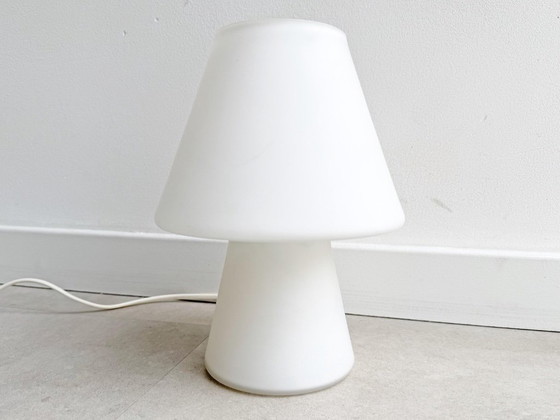 1x Vintage White Glass Hala Table Lamp (photo 3 of 9)