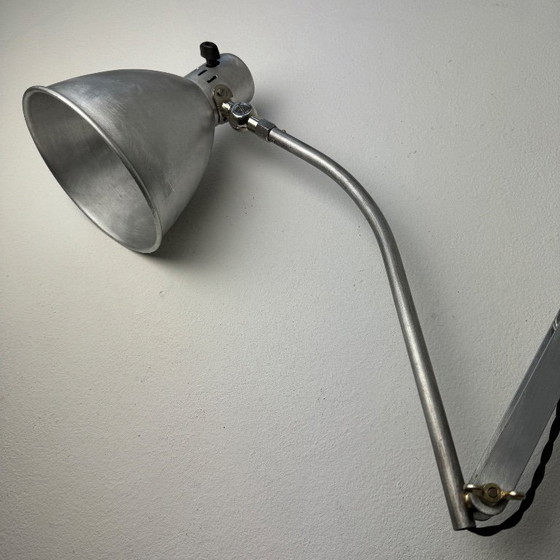 Image 1 of ALTE GROSSE LAMPE INDUSTRIELLE AKKORDEON-WANDLEUCHTE