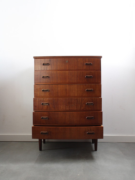 Image 1 of Cassettiera danese vintage in teak 