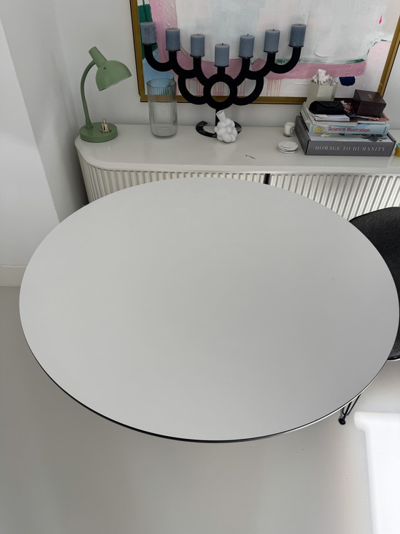 Moooi Container 120cm – Mesas de comedor, Plastic (photo 2 of 5)