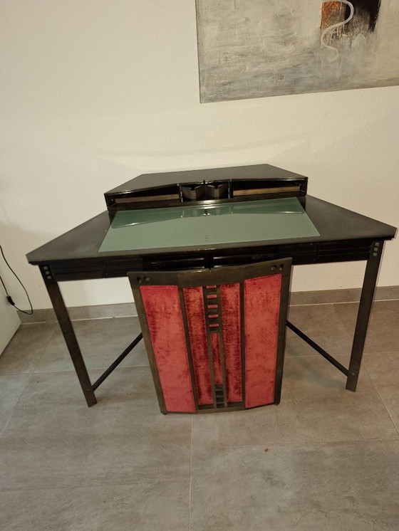 Image 1 of Escritorio y sillón Galaxy de Giorgetti - Umberto Asnago