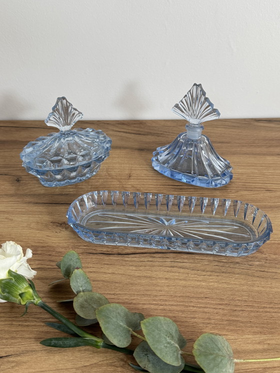 Image 1 of Vintage toiletset