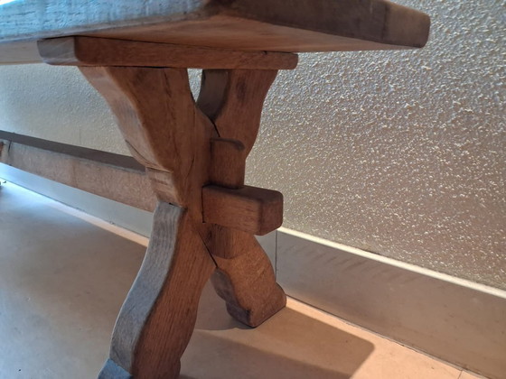 Image 1 of Große französische brutalistische Bank aus massiver Eiche, 1960er Jahre. - Braun - Holz - Bänke - Gebraucht - 170x35x45 (LxBxH)