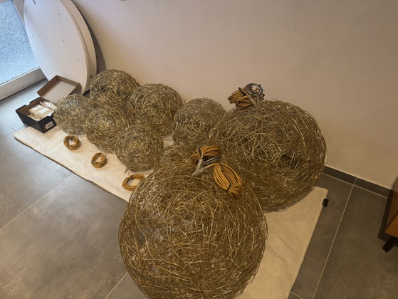 Catellani & Smith Fil de Fer LED Pendant Light 9 Spheres Gold – Pendant lamps, Metal, Aluminium (photo 5 of 13)