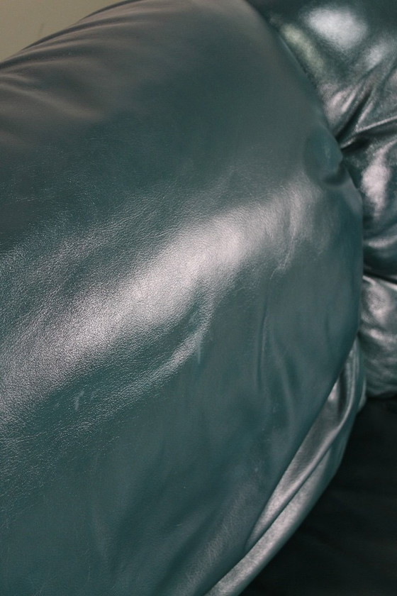 Image 1 of Divano vintage in pelle blu di design italiano