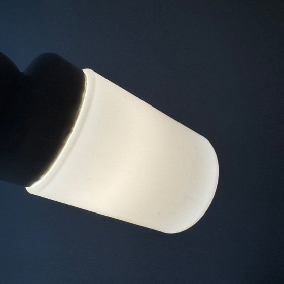 Image 1 of ANTIEKE WANDLAMP IN KERAMIEK & VINTAGE OPALINE