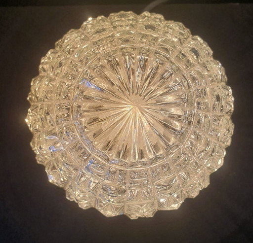 Lampe globe pour plafond (ou mur) en verre texturé d'Italie.