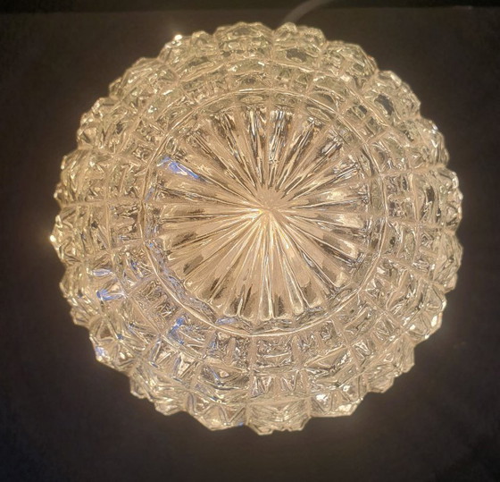 Image 1 of Lampe globe pour plafond (ou mur) en verre texturé d'Italie.