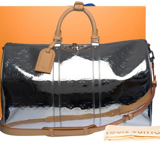 Image 1 of Borsa LOUIS VUITTON Keepall in cuoio argentato - 100226
