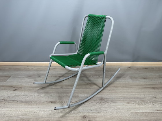 Image 1 of Sedia a dondolo vintage con corda verde