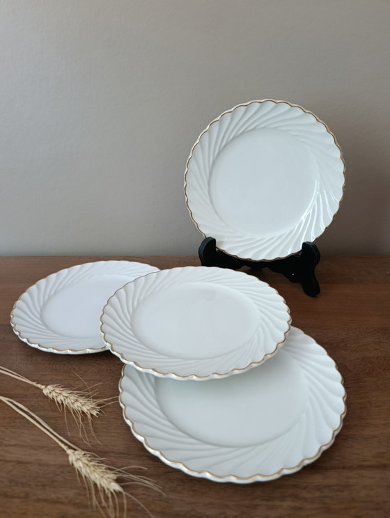 Image 1 of 4 weiße und goldene Dessertteller, KG Luneville