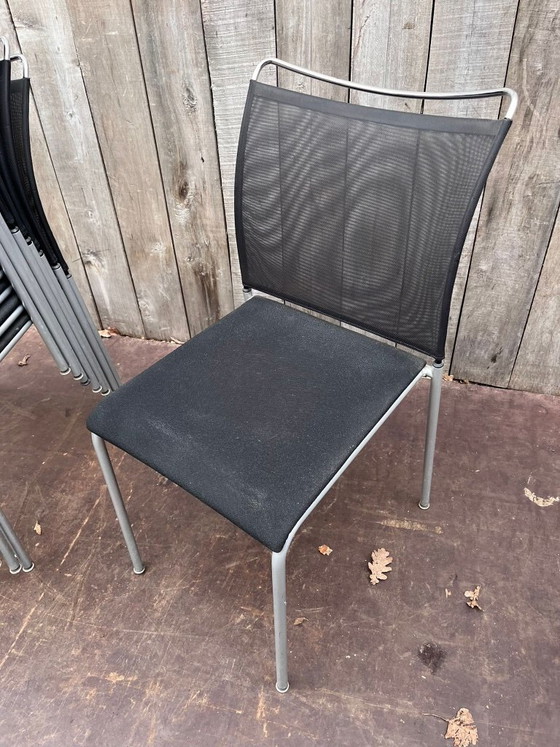Zwitserse stoelen, Dietiker Satu (8 op voorraad), Eetkamerstoelen, Metaal, Textiel, Zwart, Design (foto 6 van 14)