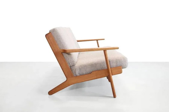 Oak Danish design sofa by Hans Wegner model GE290 for Getama – 3-5 seaters, Wool, Scandinavian (photo 5 of 8)