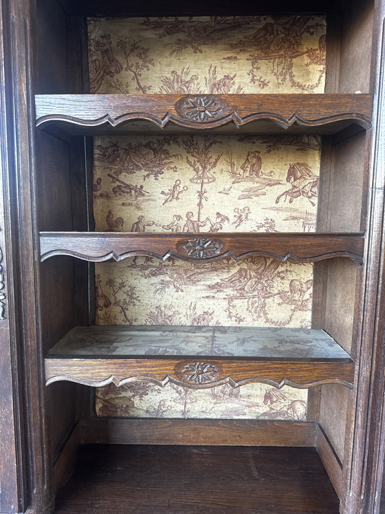 Image 1 of Tweedelig, gebeeldhouwd eikenhouten buffet/dressoir - Lodewijk XV-stijl, 19e eeuw