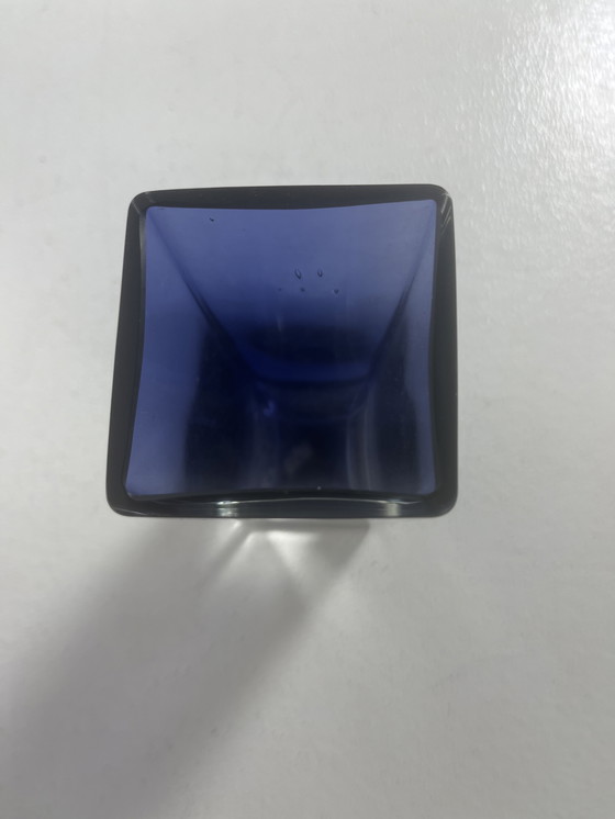 Image 1 of Vase en verre de Murano bleu Italie vintage