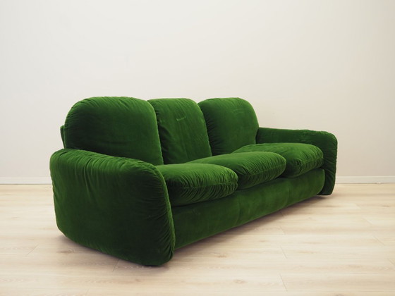 Image 1 of Sofá de terciopelo verde, diseño italiano, años 70, fabricante: Busnelli, diseñador: Arrigo Arrigoni