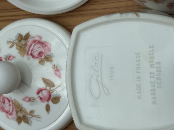 Image 1 of GILAC bathroom set