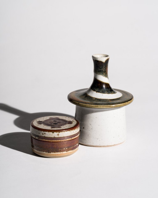 Kuratiertes dänisches Studio-Keramik-Ensemble: Vase von Jette Andersen und Schachtel von Marianne Starck