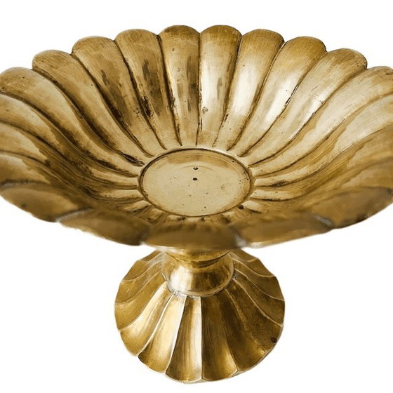Image 1 of Bol vintage en laiton sur pied, motif fleur de lotus, années 1950