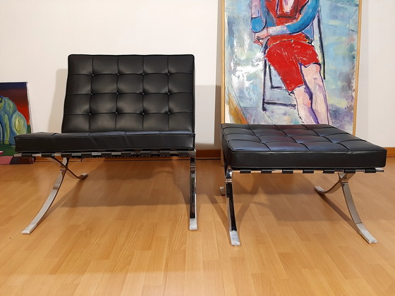 Image 1 of Knoll Set Barcelona New-Never Used Black Leather Design by Ludwig Mies Van Der Rohe and Lilly Reich (1929)