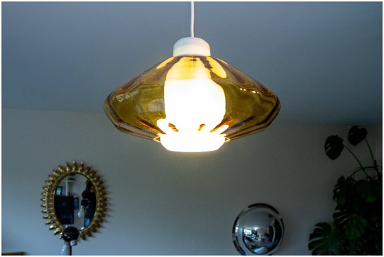 Image 1 of Suspension scandinave verre soufflé et opaline, 1960, neuve