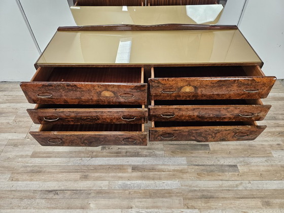 Tocador de madera de raíz con espejo, Cómodas, Vidrio, Marrón, Mid Century Modern (foto 14 de 15)