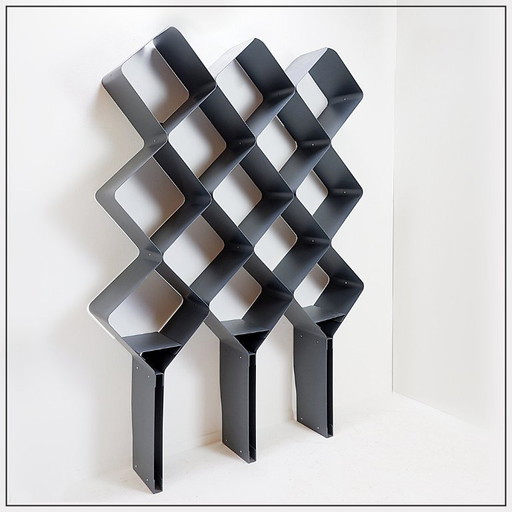 Honeycomb metal wall shelf - ALBURY design