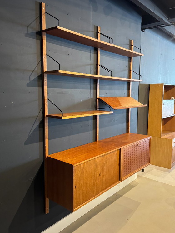 Wand Systeem | Royal System | Poul Cadovius | Teak – Wandrek, Wood (photo 4 of 15)