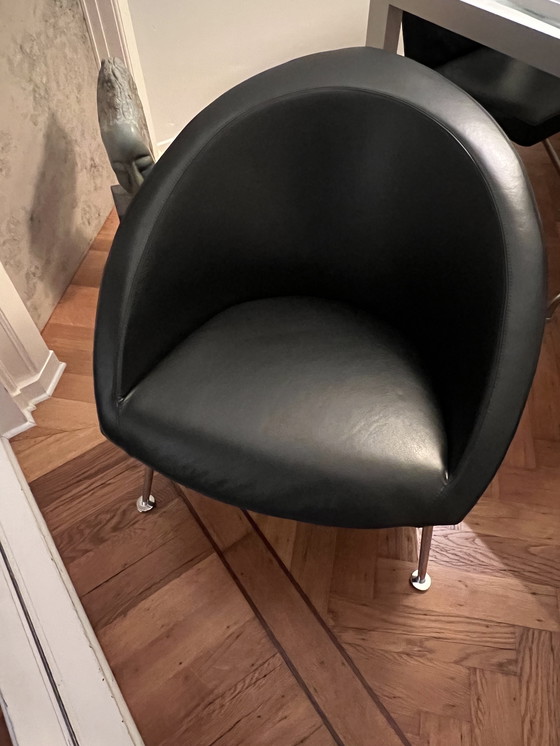 Image 1 of Artifort Hanna