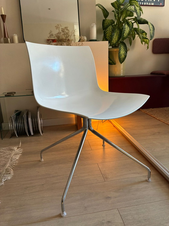 Image 1 of 2x Arper Catifa 46 stoel