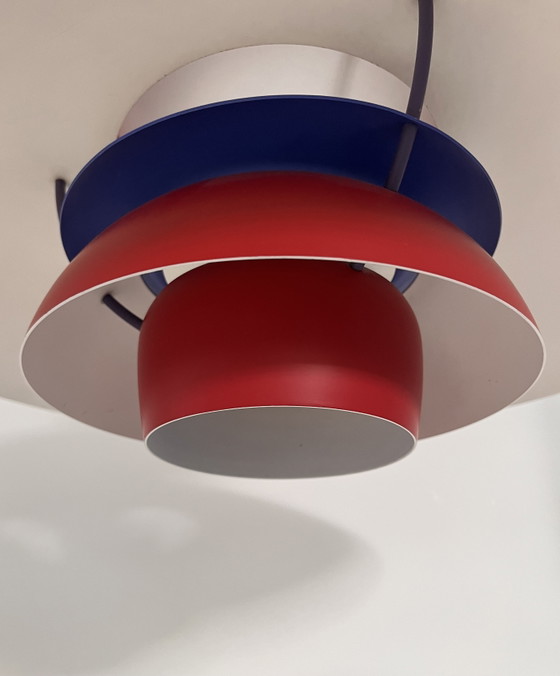 Lampada a sospensione iconica rossa Louis Poulsen PH 5 – Lampade a sospensione, Metal (photo 9 of 13)