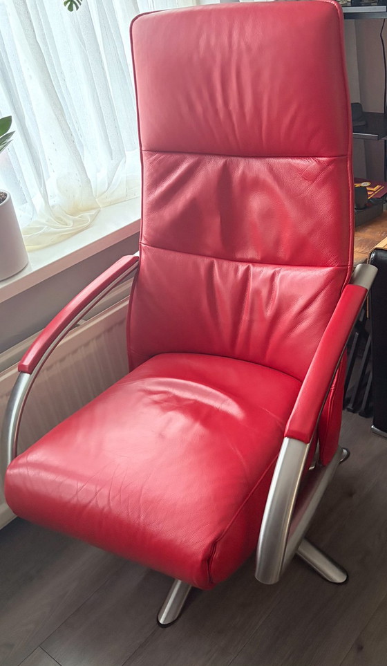 Image 1 of Twice TW 002 leather red Relax armchair with battery