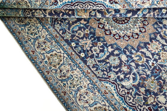 Image 1 of Hand-knotted Nain 9La oriental rug with silk content - 270 x 165 cm
