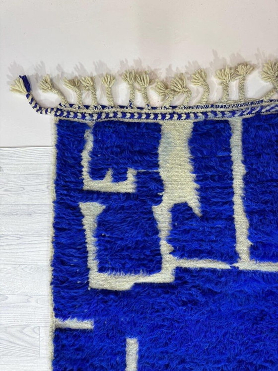 Handgemaakt Marokkaans Berberkleed uit het Atlasgebergte, blauw, 1,5/2,5 m – Alberto Bazzani (photo 6 of 7)