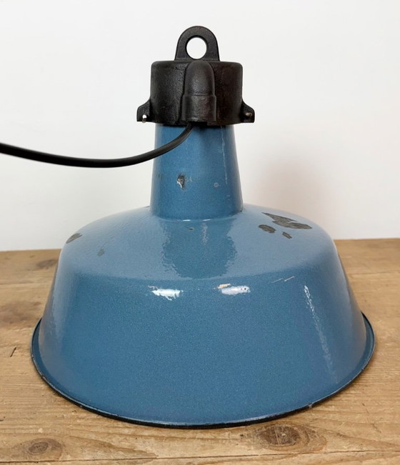 Industrial Blue Enamel Factory Lamp with Cast Iron Top, 1960s, Pendant lamps (photo 15 of 17)