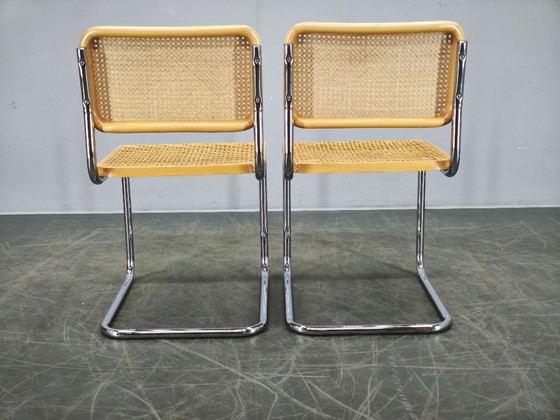 Image 1 of Ein Paar italienische Cesca-Freischwingerstühle nach Marcel Breuer, 1970er Jahre