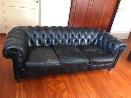 vintage Poltrona Frau chesterfield 