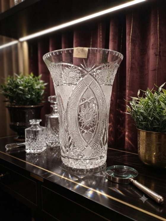 Monumental Hand-Cut Crystal Vase New Old Stock HS SUDETY POLAND 60s 70s Label 5kg 30 Cm – HS SUDETY POLOGNE (photo 13 of 15)