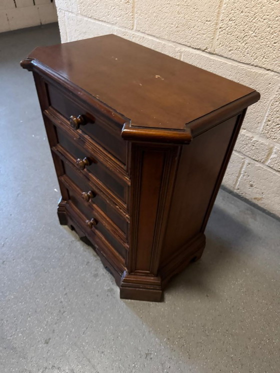 Image 1 of Commode italienne à 4 tiroirs