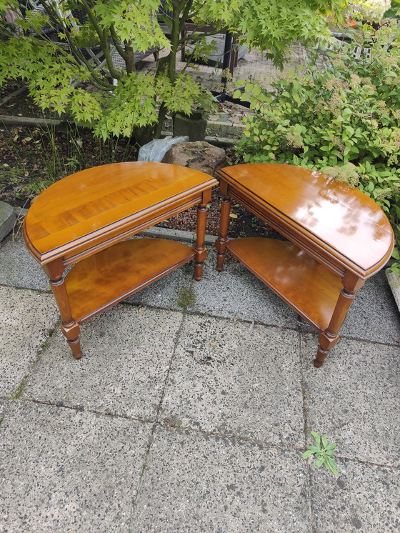 Image 1 of Halbmond-Couchtisch aus Kirsche