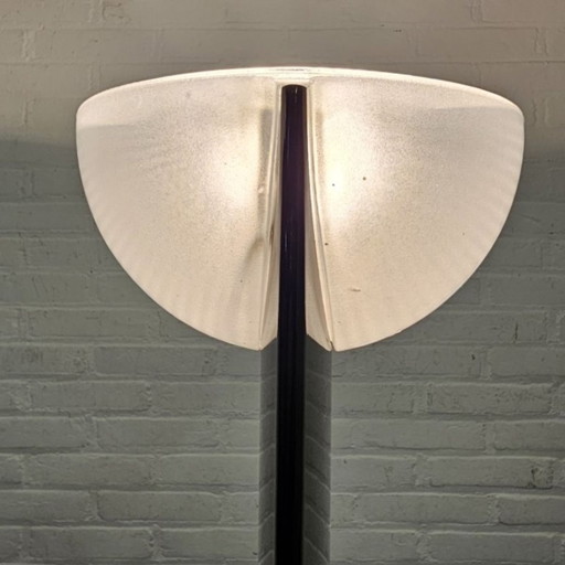 Artemide Megaron vloerlamp, italiaans designontwerp van Gianfranco Frattini