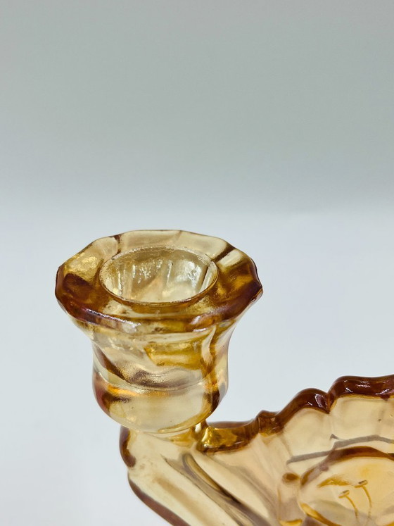 Image 1 of Ein Paar Empoli-Kerzenständer aus bernsteinfarbenem Glas im Art-Deco-Stil