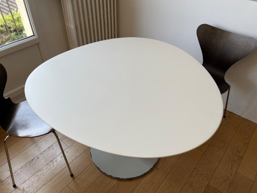 “Attitude” table by Morten Voss for Fritz Hansen – eettafels, Metal, Polyester (photo 2 of 6)